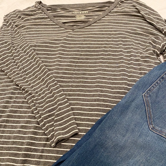 American Eagle Long-Sleeve Top - Picture 3 of 3